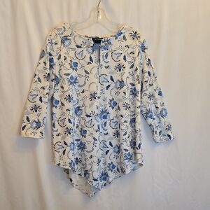 Nue Options Blue and White Floral Top
